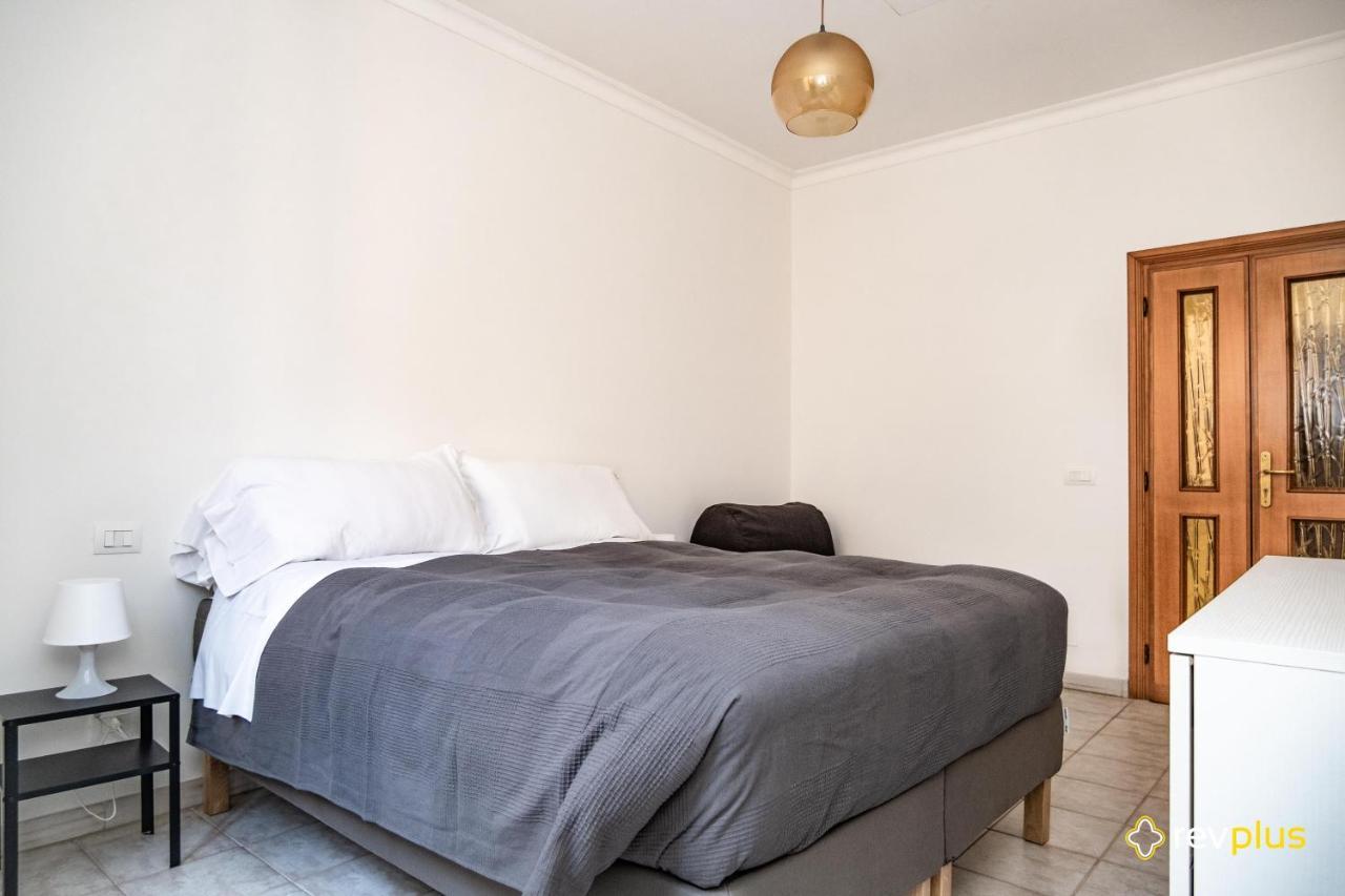 Mecenate Apartment Cavour Roma Esterno foto